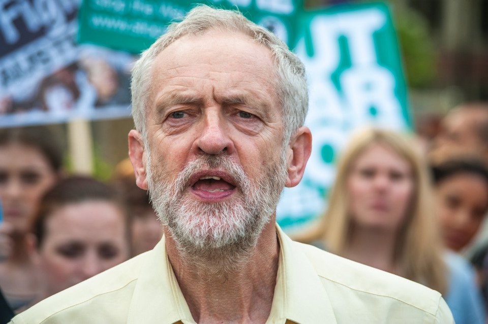 Corbyn has become a Privy Councillor without kneeling or kissing The Queen's hand